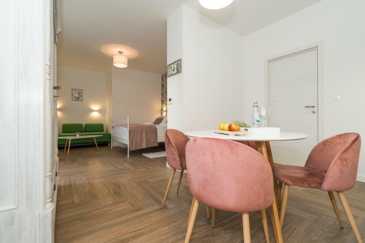 Studio Apartments Marcel Split Exterior foto
